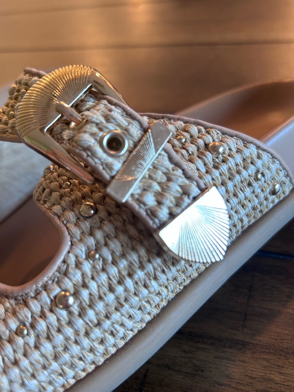 Steve Madden Zuree Sandals Size 7.5 M Gold Tan - Picture 5 of 10